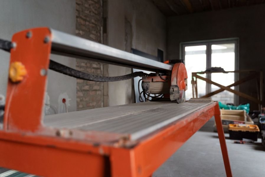 How Thick Should a Welding Table Top Be