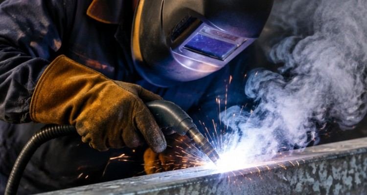 Welding Galvanized Steel Safety: How to Avoid Toxic Fumes and Injuries