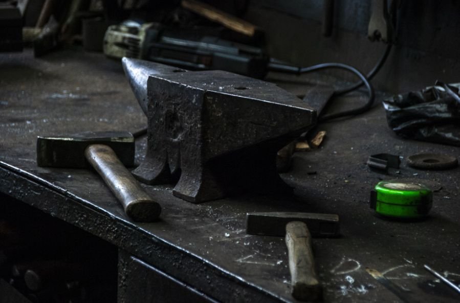 Welding Table Hole Size for Clamps: Which Standard Should You Choose?