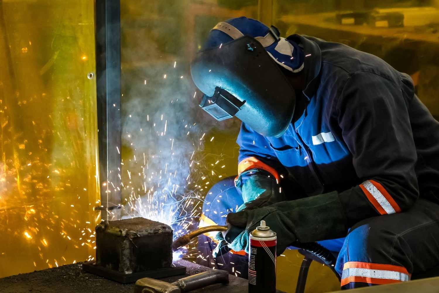 How Do Wire Size and Wire-Feed Speed Affect MIG Amperage?